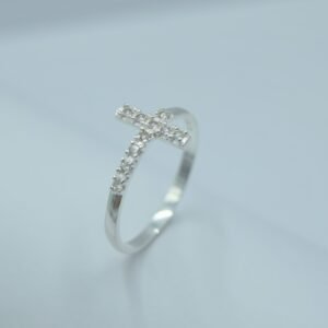 anillo cruz con circonia