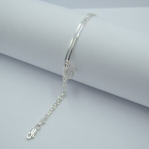 pulso bismarck con medalla san benito colgando de barra calada