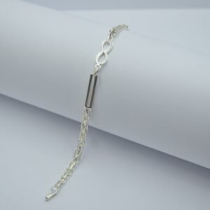 pulso bismarck con barras caladas e infinito