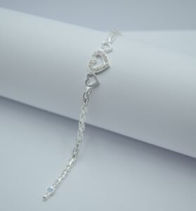 Pulseras pulso bismarck con tres corazones