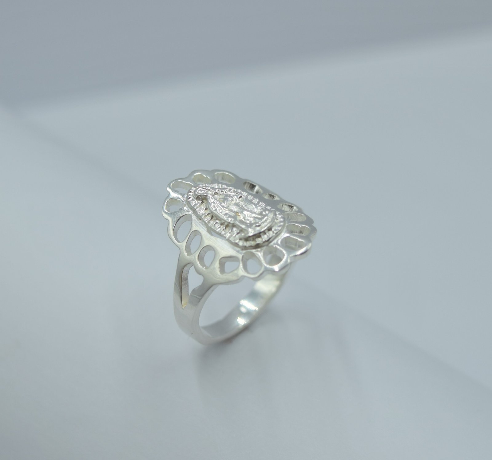 anillo virgen de guadalupe base calada anillo virgen de guadalupe base calada