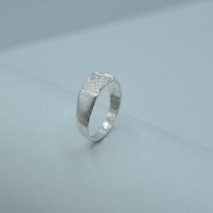 anillo plancha con circonia