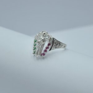 anillo de herradura de circonias con diseño de san judas