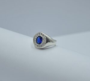 Anillos anillo con incrustacion de circonia azul circular