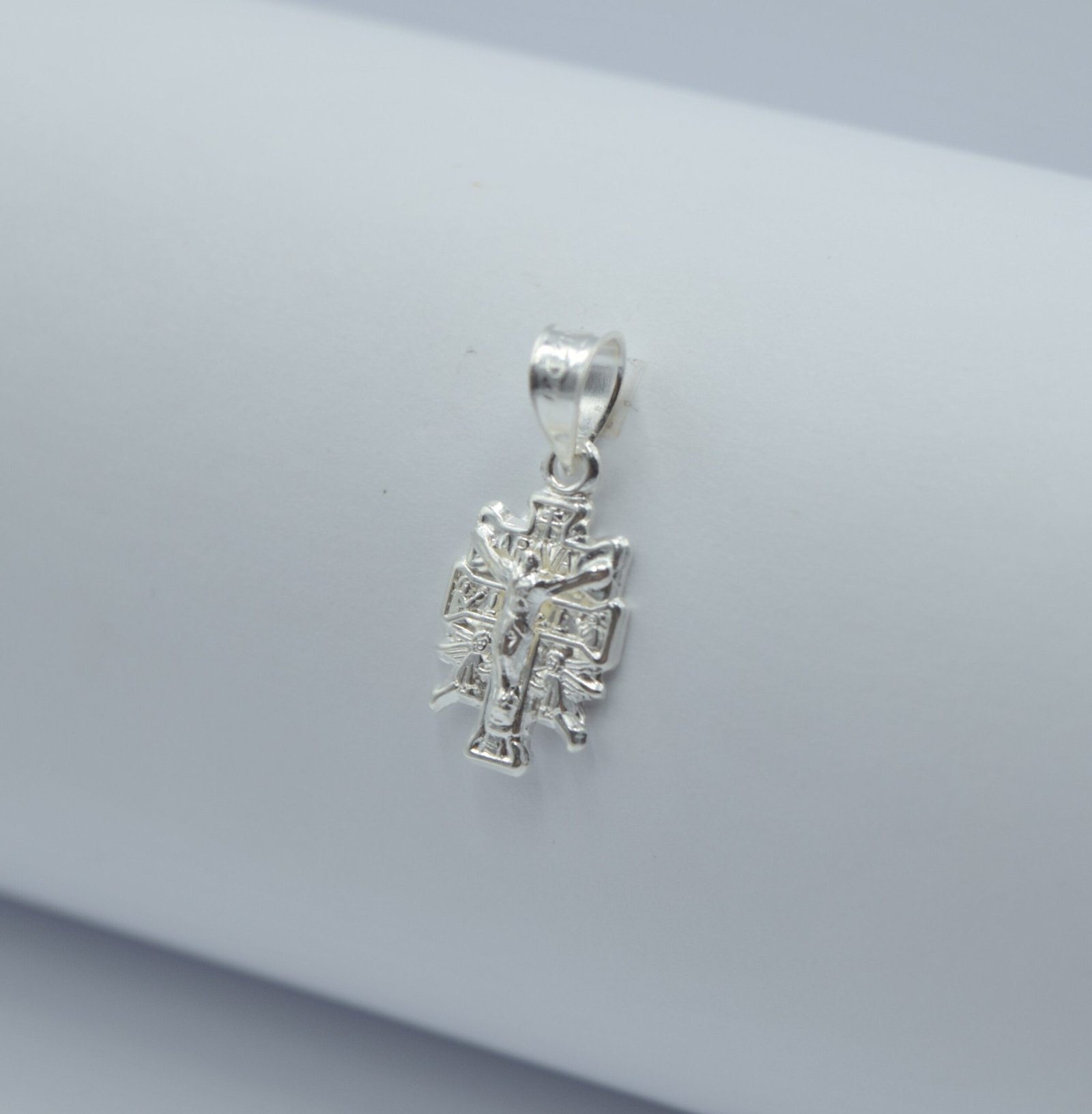 dije de cruz de caravana 1.6cm