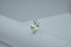 Anillos anillo solitario con circonia, brazo ancho y liso