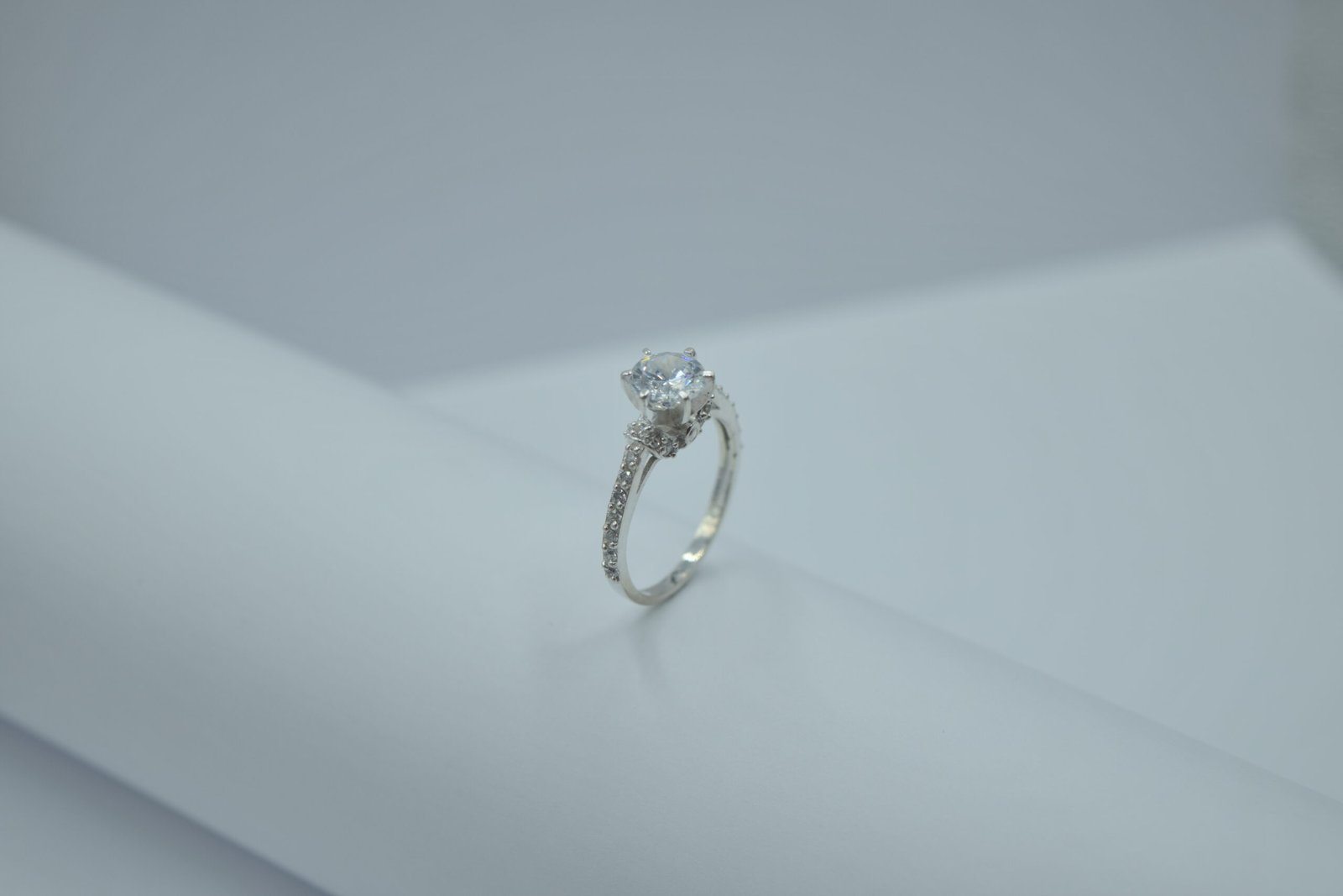 anillo solitario media churumbela base alta con circonia $1,269.00 anillo solitario media churumbela base alta con circonia $1,269.00