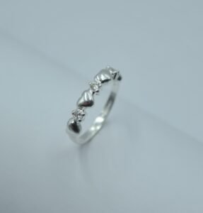 Anillos anillo corazones lisos y circonias