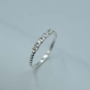 anillo churumbela 5 circonias