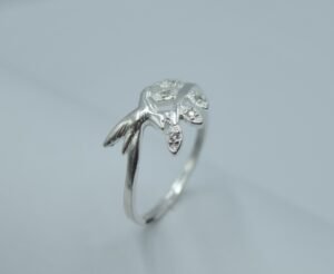 Anillos anillo colibrí en rama