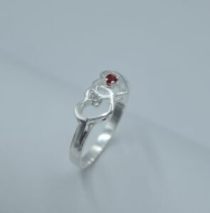 anillo corazones con circonia tú y yo