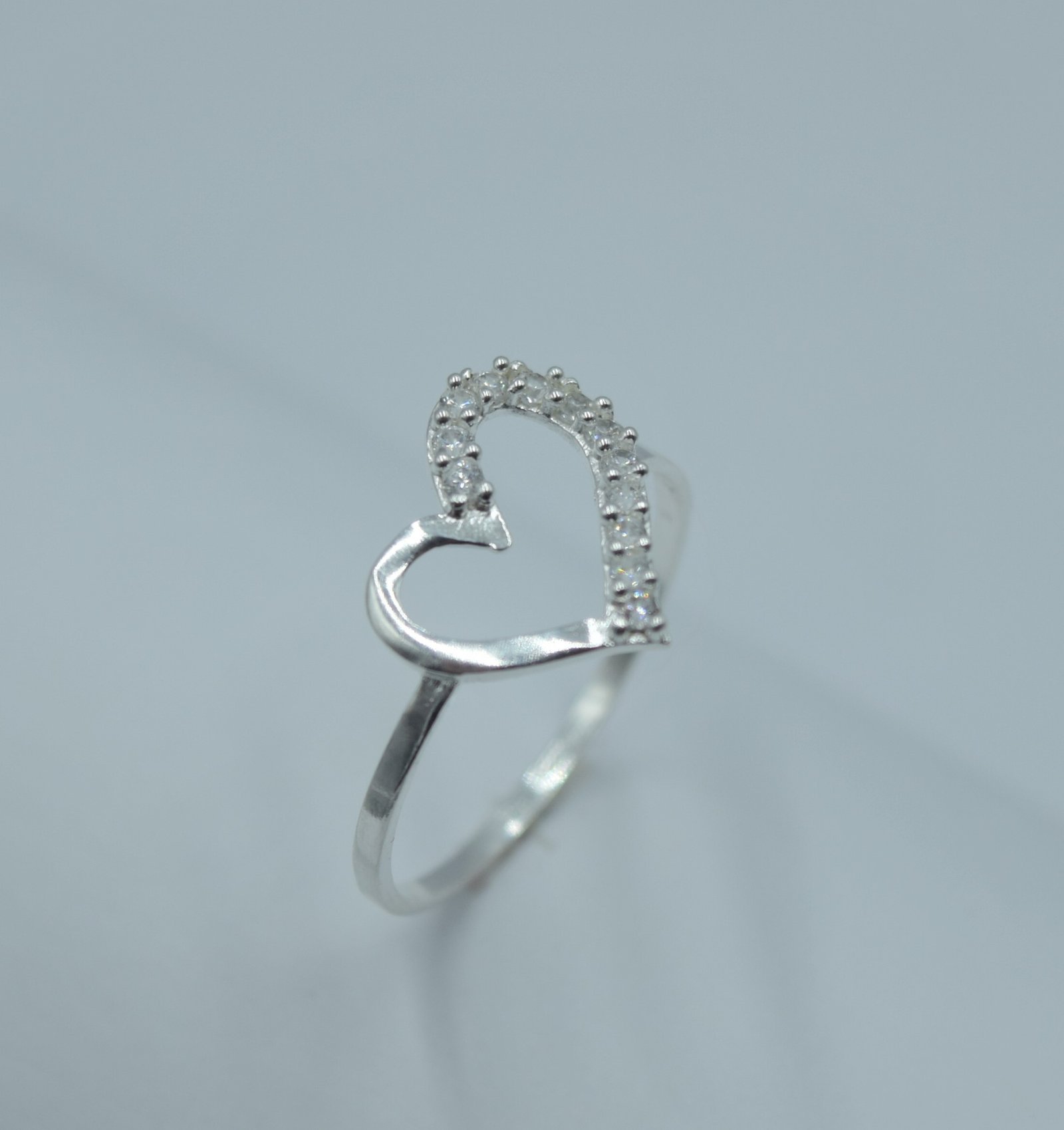 anillo corazón con circonias anillo corazón con circonias