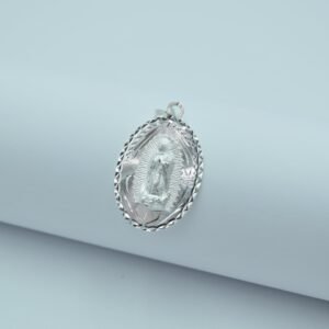 medalla virgen de guadalupe ovalada 3.8cm