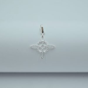 dije nudo de bruja 2.5x2.2cm