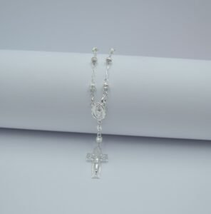 Pulseras misterio virgen de guadalupe y cruz calada con cristo bola mateada 4mm